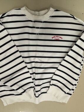 Short crop Black & White Striped sweatshirt